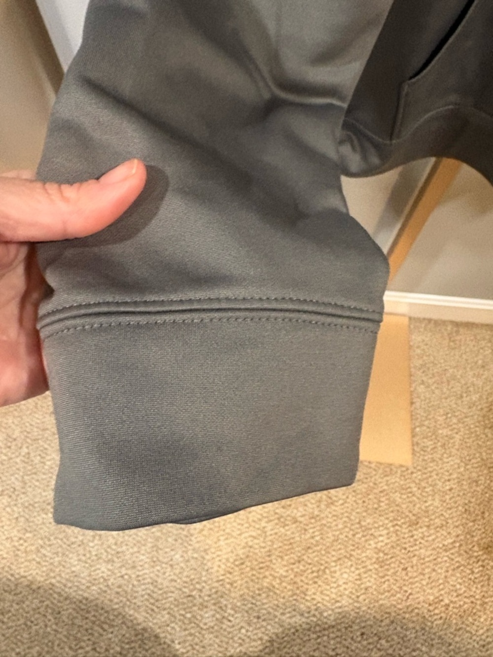 NFL Gray Hoodie with Green Packers Logo and Drawstrings - Picture 4 of 5